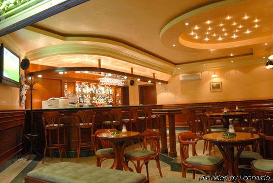 Hotel Cezar 4*