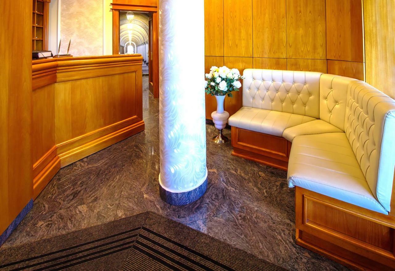 Hotel Cezar 4*